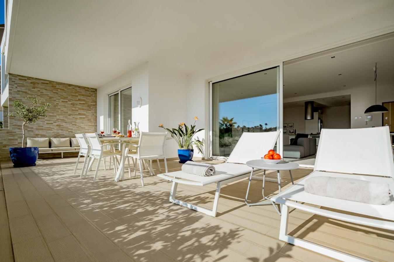 Apartment Valmar Ocean And Pool View