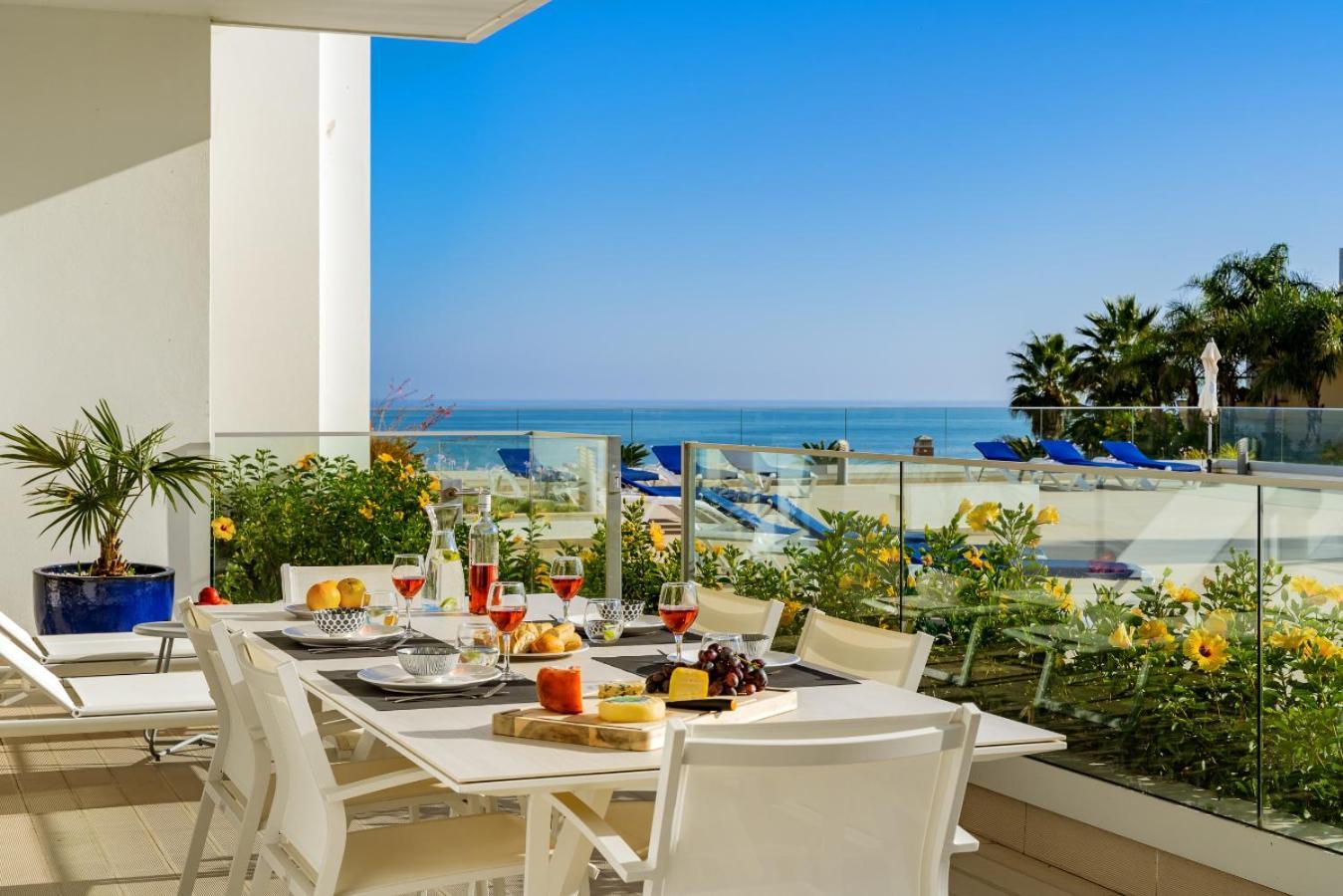 Valmar Ocean And Pool View Lagos